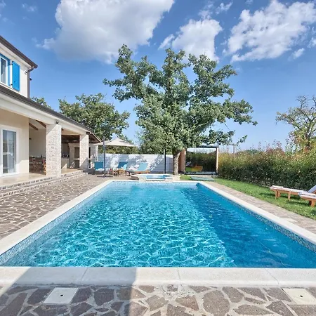 1521 Villa Žminj
