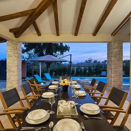 וילה 1521 Žminj